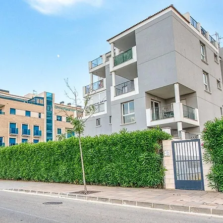 Double Ensuite Tvpool Apartment